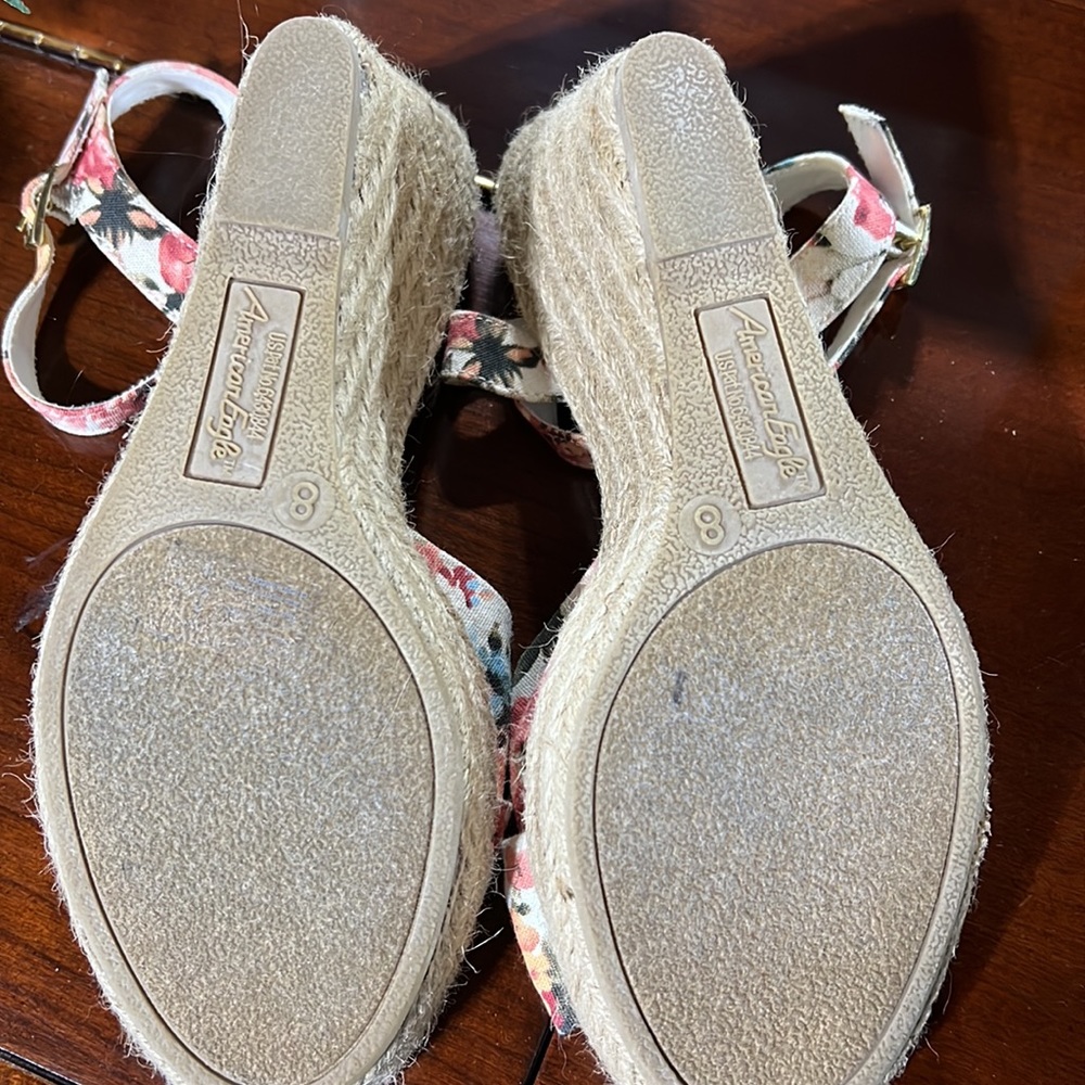 Floral wedge Sandal - Picture 4 of 4